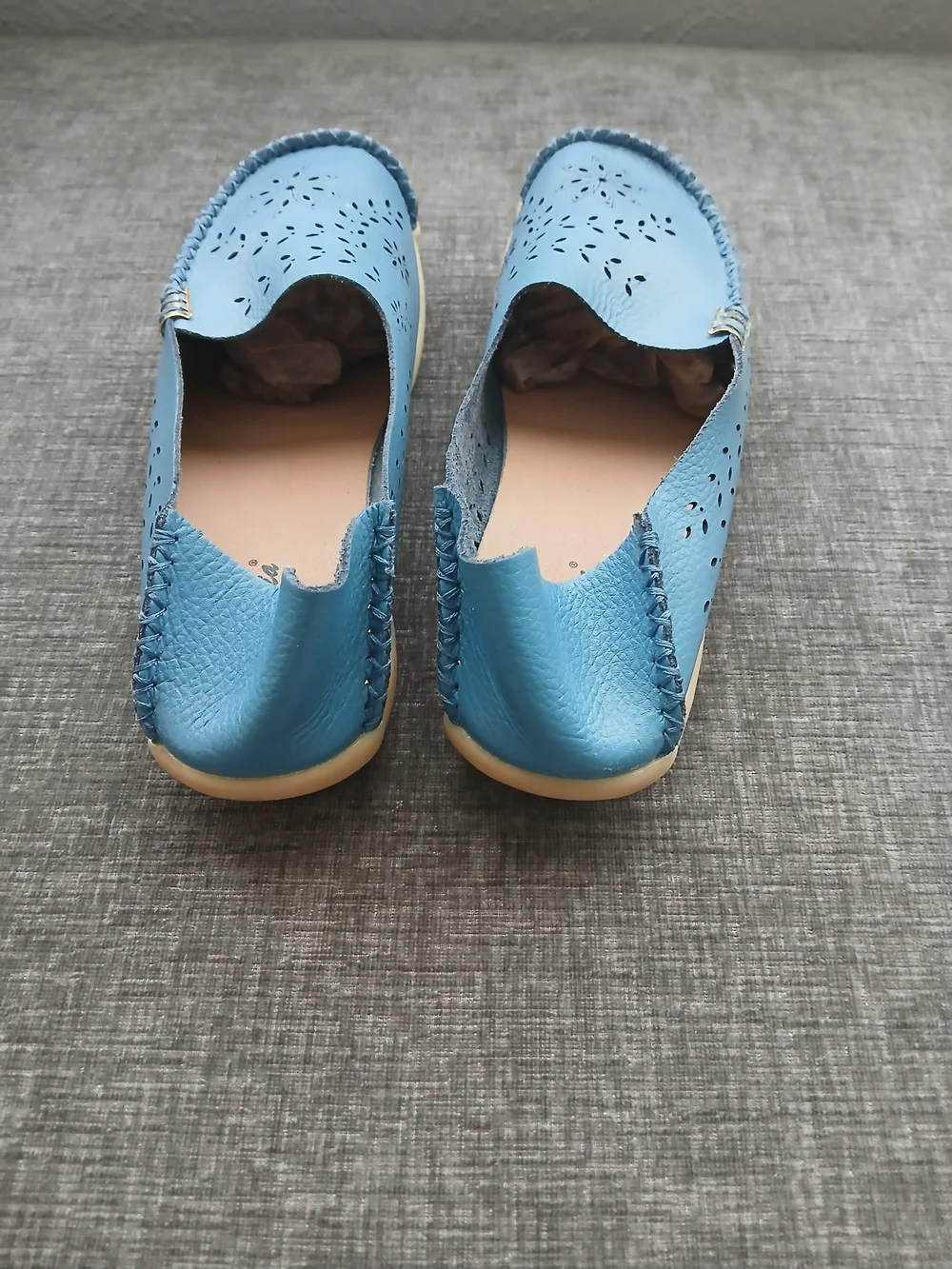 •VENUS CELIA• Blue Bloom Eyelet Slip-On Loafers
